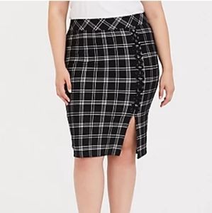 Torrid Ponte Lace-up Plaid Pencil Skirt Size 0 or L/XL and White Shirt